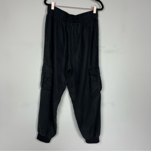 ALICE + OLIVIA DEDE SMOCKED CARGO PANTS IN BLACK SIZE LARGE - Picture 12 of 14